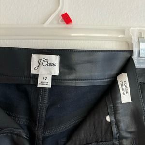 High-rise '90s classic straight vegan leather pant